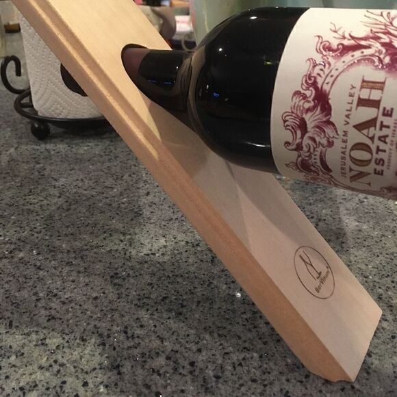 Unique Design Wooden Balance Wine Bottle Holder - Picture 2 of 4
